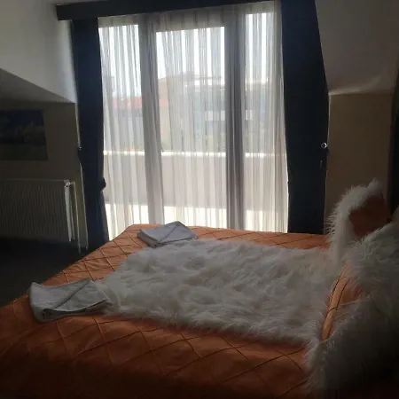 Отель Lovcen House Измит