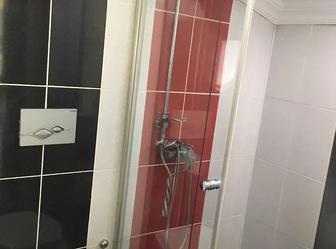 Отель Lovcen House Измит