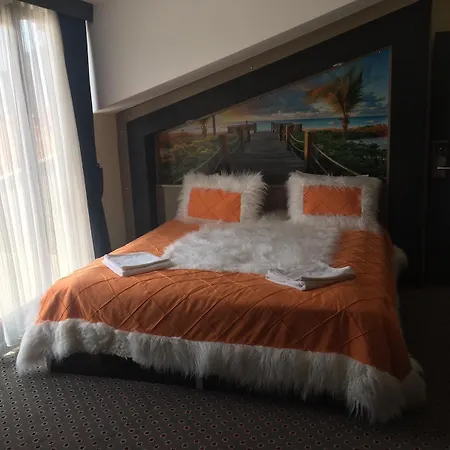 Hotel Lovcen House *