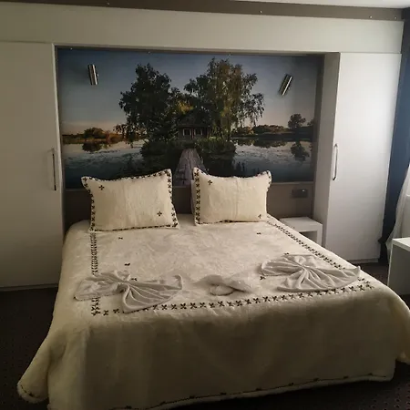 Lovcen House * Izmit