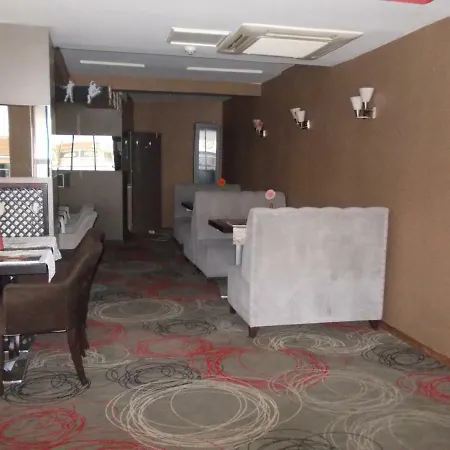 Lovcen House Hotel *