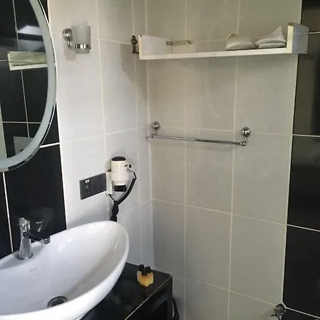 Lovcen House * Izmit