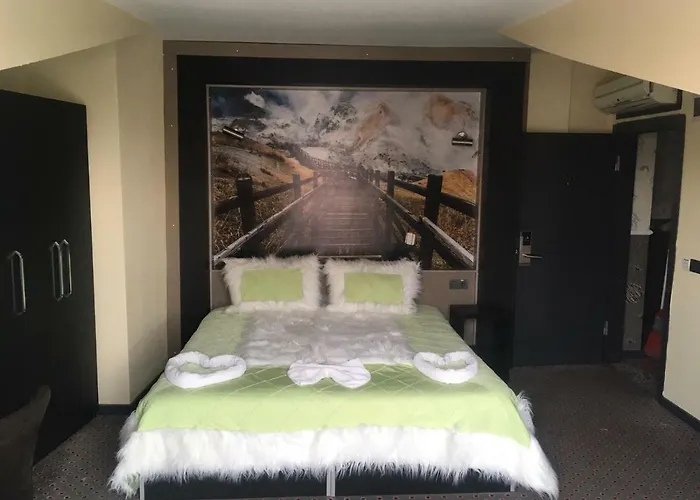 Lovcen House * Izmit